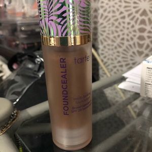 Tarte Foundcealer Foundation- shade 58S Rich Sand